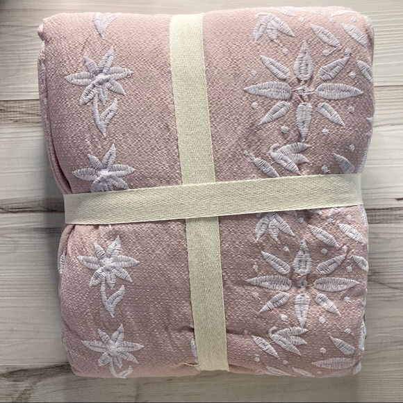 UO Embroidered Cross-Dyed Duvet Cover - Picture 7 of 9